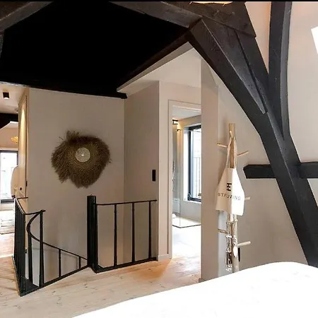 Luxury In Historic ! Homestay Antwerp